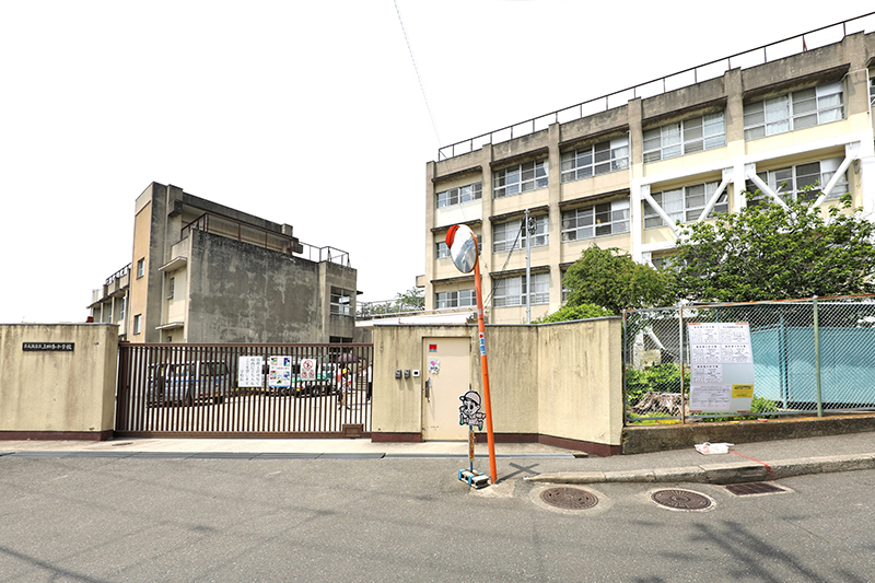 上四条小学校